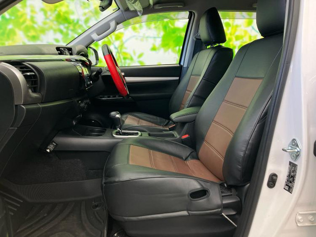 トヨタ ハイラックス 2.4 Z レボ ロッコ エディション ディーゼル 4WD