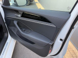 フレームの剛性感はドイツ車ならではの高速走行にも耐えうるしっかりとした造りになっています。
