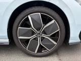 eTSI R-Line専用18インチアルミホイール(225/40R18)