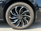 Active Platinum Edition専用17インチアルミホイール(225/45R17)