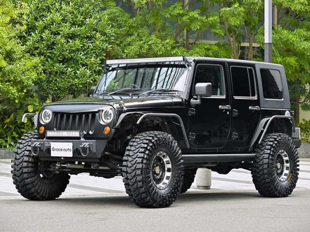 クライスラージープ ラングラー アンリミテッド サハラ 4WD 電動