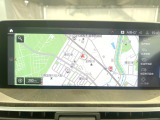 ●純正ナビ:一体感のあるナビは、高級感ある車内を演出してくれます。Bluetooth再生などオーディオ機能も充実しておりますので、運転もより楽しめます♪