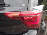 LEDテールランプはダイナミックターンインジケーター(流れるウインカー)
