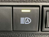 対向車がいないとき、見通しの悪い道路は暗くて怖いですよね。。。こちらのクルマはオートマチックハイビーム搭載です!対向車の有無で自動でハイ・ロウビームに切り替えます。