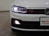 LEDヘッドライト搭載により、明るく歩道を照らしてくれるので、暗い夜道も安心です。