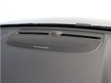【harman/kardon】世界のオーディオファン垂涎のプレミアムサウンドシステムを搭載。原音に近い音場空間を忠実に再現。乗る人すべてに最良の音響体験を提供します。