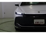 4つのランプに宿る力強い眼差し。4眼LEDヘッドランプです。汚れや積雪を取り除いてくれるヘッドライトウォッシャー付。オートライト、オートハイビームも搭載しているので面倒なヘッドライトの切替えは不要です