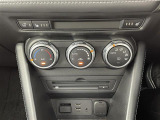 気になる車はすぐにお問い合わせください!画面右側の0066から始まる無料ダイヤルからお問い合わせ下さい!専門スタッフがお車のご質問にお答えいたします!