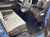 気になる車はすぐにお問い合わせください!画面右側の0066から始まる無料ダイヤルからお問い合わせ下さい!専門スタッフがお車のご質問にお答えいたします!