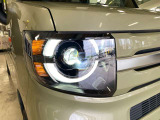 LEDヘッドライト装備で夜道もスッキリとした視界で安心して運転出来ます!