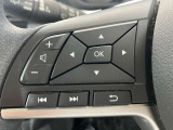 ステアリングスイッチで、オーディオ操作、メーター内の情報の切り替えが可能に!わき見運転をせずに、快適な運転が出来ますよ♪