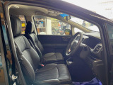 運転席シート廻りは使用感も少なく、良好な状態となっています。丁寧に使われていたことがよくわかりますね。