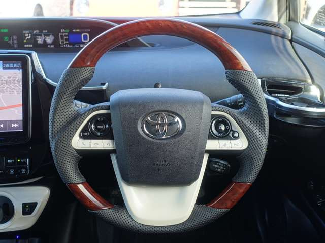 トヨタ プリウス 1.8 S セーフティ プラス の中古車詳細 (83,000km