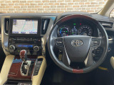 店舗にて現車の確認もいただけますので、お電話で在庫のご確認の上是非ご来店ください。