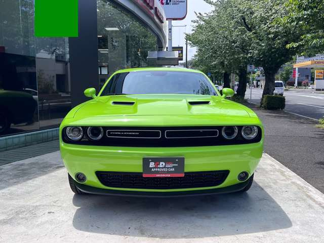 ダッジ チャレンジャー SXT プラス の中古車詳細 (9,000km, サブライム
