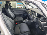 とっても広々とした運転席です。