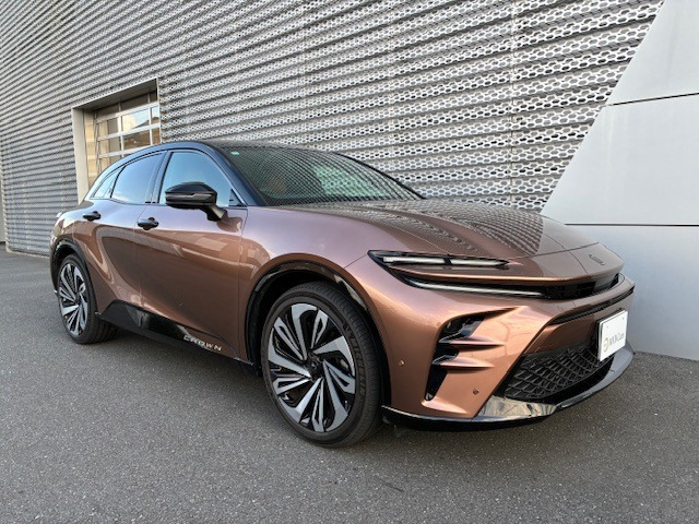 クラウンスポーツ 2.5 Z E-Four 4WD 