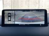 【 全方位カメラ 】上から見下ろしたように駐車が可能です。安心して縦列駐車も可能です♪