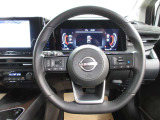 目線を外さオーディオ操作をハンドルでするので、運転に集中できます