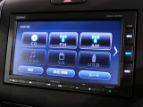 CD、DVD、Bluetooth、AM、FMができます。