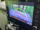 【バックカメラ】駐車時に後方がリアルタイム映像で確認できます。大型商業施設や立体駐車場での駐車時や、夜間のバック時に大活躍!運転スキルに関わらず、今や必須となった装備のひとつです!