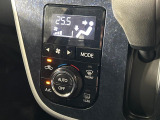 【オートエアコン】一度お好みの温度に設定すれば、車内の温度を検知し風量や温度を自動で調整。暑い…寒い…と何度もスイッチ操作をする必要はありません。快適な車内空間には必須の機能ですね♪