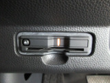 今や標準装備になりつつあるETC車載器も装着されております。料金所を通過するときも楽々です。