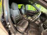 運転席シート廻りは使用感も少なく、良好な状態となっています。丁寧に使われていたことがよくわかりますね。