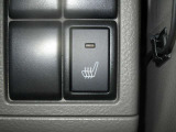 運転席シートヒーター付き♪キンキンに寒い真冬でも体を暖めてくれるので、快適にすごせます!