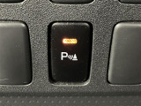 【クリアランスソナー】駐車、発進の低速走行時に、周囲の障害物をブザーとディスプレイ表示でお知らせして、衝突回避をサポートします!