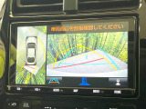 【マルチテレインモニター】車のフロントやサイドのカメラ画像を同時にモニター表示することで、悪路や狭い道を走行時でも周囲の状況確認ができ安心!本格SUVにうれしい装備です♪