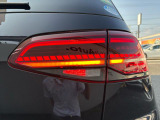 ダイナミックターンシグナル。流れるウインカーです。後続車からの視認性を高め安全なドライブをサポートします。
