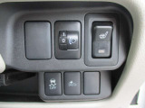 運転席にはシートヒーターが完備されています!