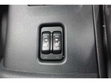 心も体も温めてくれるシートヒーター完備しています。