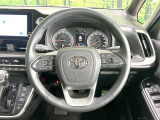 【純正革巻きステアリング】上質な革を使用することで、手にしっかり馴染みとても運転しやすいハンドルです♪