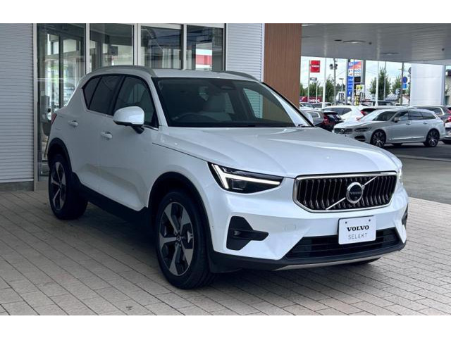 XC40 ウルトラ B4 AWD 4WD 