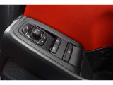 オールオートですので運転席からどの席の窓でも全閉全開が簡単に出来ますよ。