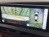 【パノラミックビューモニター】専用のカメラにより、上から見下ろしたような視点で360度クルマの周囲を確認することができます☆死角部分も確認しやすく、狭い場所での切り返しや駐車もスムーズに行えます。