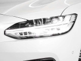 ヘッドライトはLED仕様です トールハンマーと呼ばれるT字型のヘッドライトです