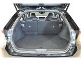 開口部の広いラゲージスペースは、ゴルフバックなどの荷物もラクラク積み込めます。