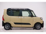 県内13店舗にて常時500台以上ダイハツ車を展示中です。見て、触って、納得のいく一台をぜひ見つけてください。