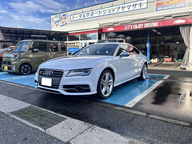 S7スポーツバック4.0 4WD