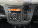 【 オートエアコン 】車内温度を感知して自動で温度調整をしてくれるのでいつでも快適な車内空間を創り上げます!//