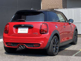 MINI正規販売店のお車は、全てのお車にMINI認定中古車の保証書が発行されます。保障約款もございますので保障内容が明確でございます。お客様にご安心してお乗り頂けますよう、全力でお客様をサポート致します。