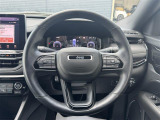 JEEPのロゴがオシャレ!革巻きのステアリングハンドル!JEEPロゴがおしゃれでかわいいです。