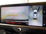 バックガイドモニターで、後方を確認しながら安心して駐車することができます。運転初心者も熟練者も必須の機能ですよ!