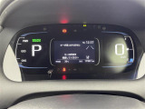 【スピードメーター】メーターがシンプルで見やすく運転しやすいですね!