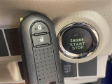 気になる車はすぐにお問い合わせください!画面右側の0066から始まる無料ダイヤルからお問い合わせ下さい!専門スタッフがお車のご質問にお答えいたします!
