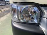 暗い道でも明るいライトでサクサク運転できますよ!