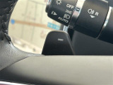 【パドルシフト(AT車)】MT車と同じように好きなギアで走ることができます!ステアリングから手を離さずに指先だけでシフト操作ができ、よりスポーティな走りをお楽しみいただけます。